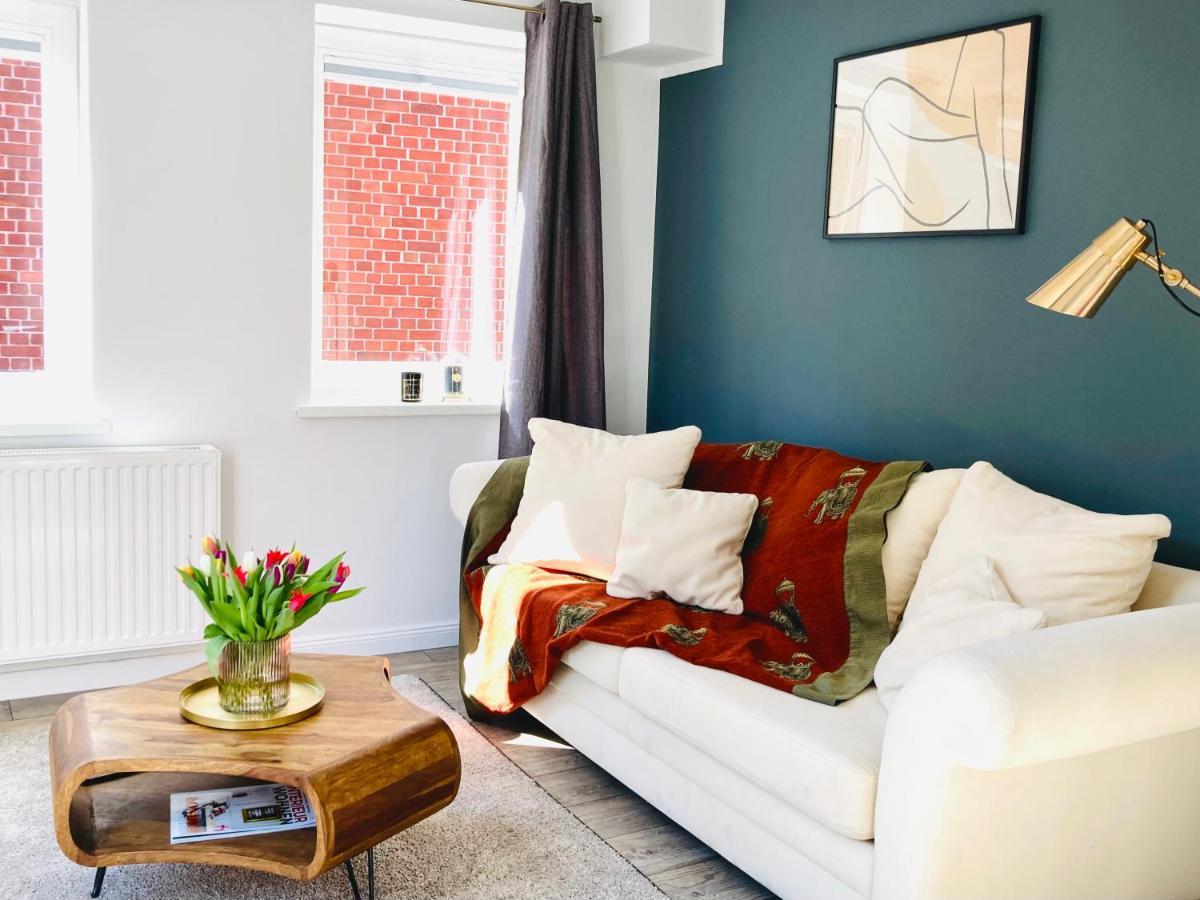 Die Stader Ferienwohnung Mit Terrasse Buitenkant foto