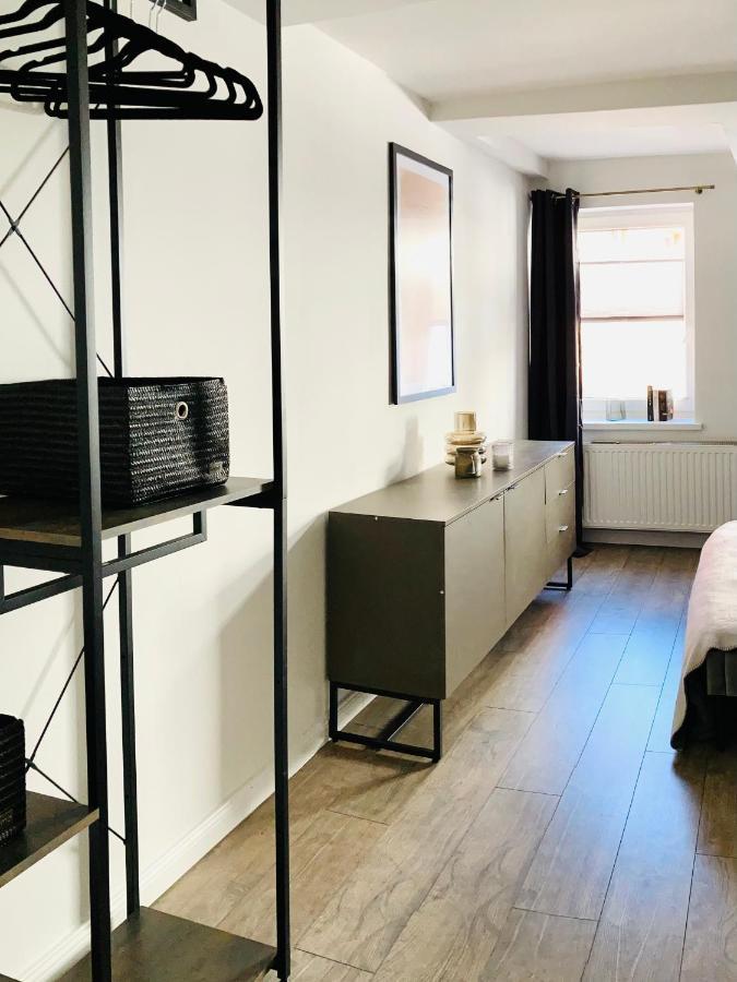 Die Stader Ferienwohnung Mit Terrasse Buitenkant foto